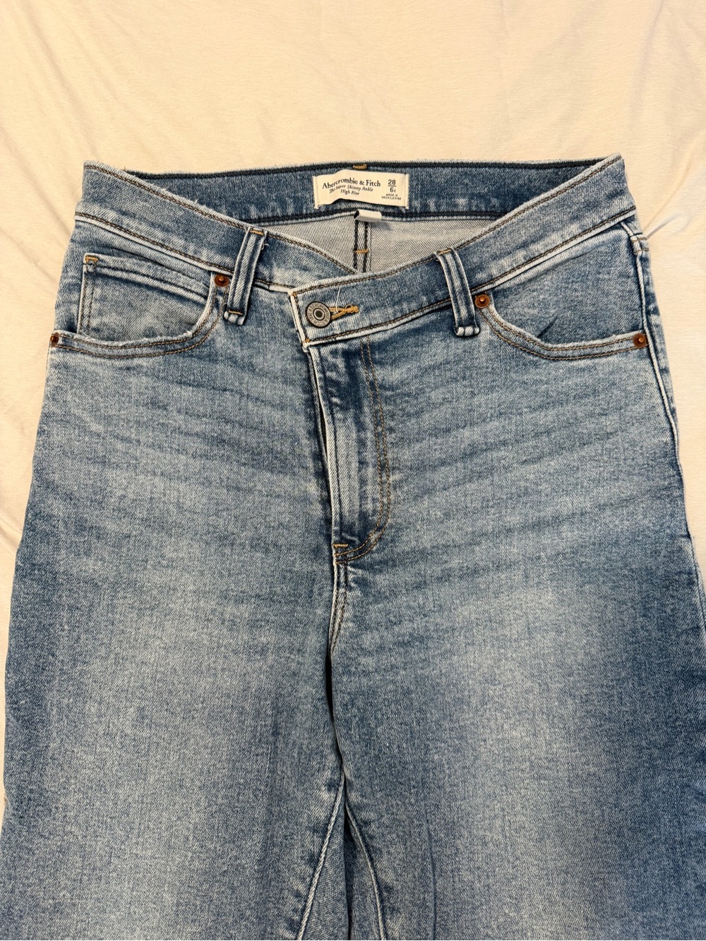 Abercrombie & Fitch Women's High-Rise Denim Jeans in Light Blue Wash